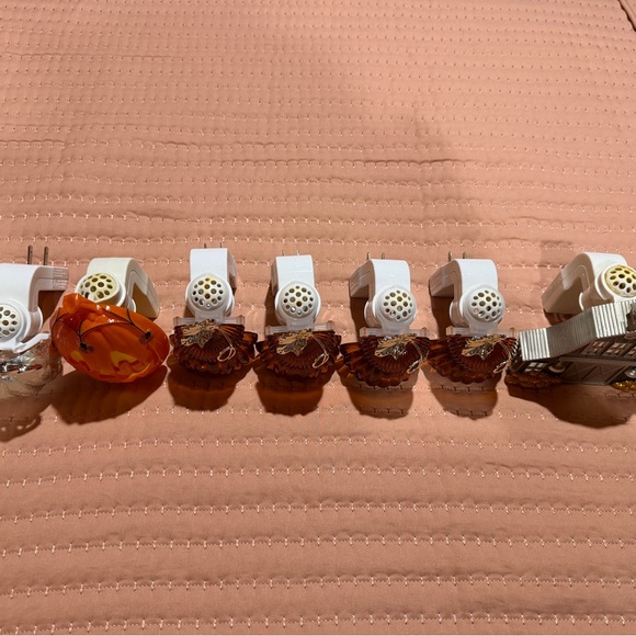 Bath & Body Wall Flowers - Picture 6 of 8